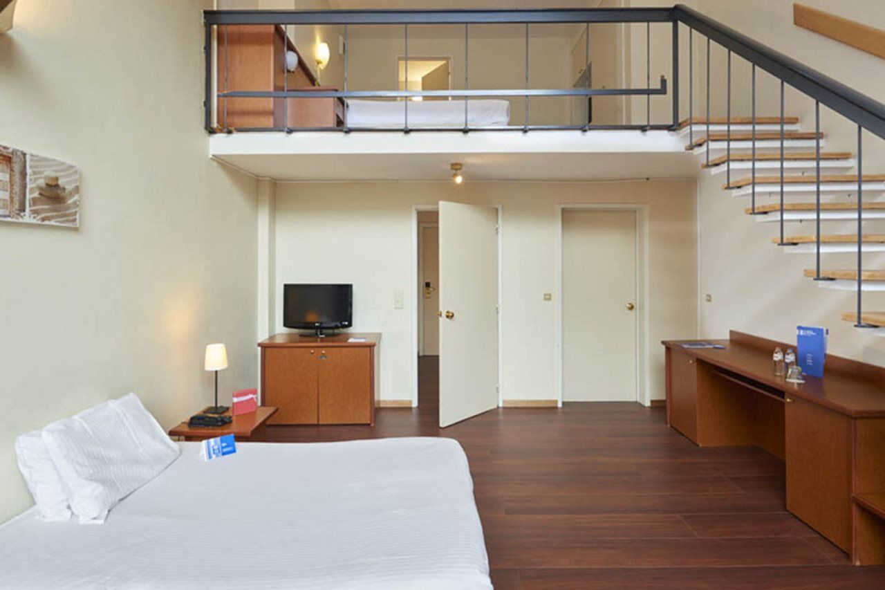 โฮเต็ล บรัสเซลส์ Hotel ภายนอก รูปภาพ